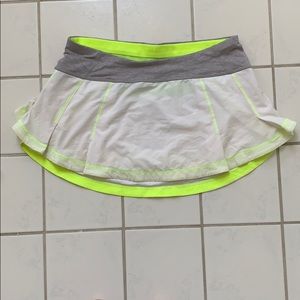 Lululemon tennis skirt or mini skirt size 4